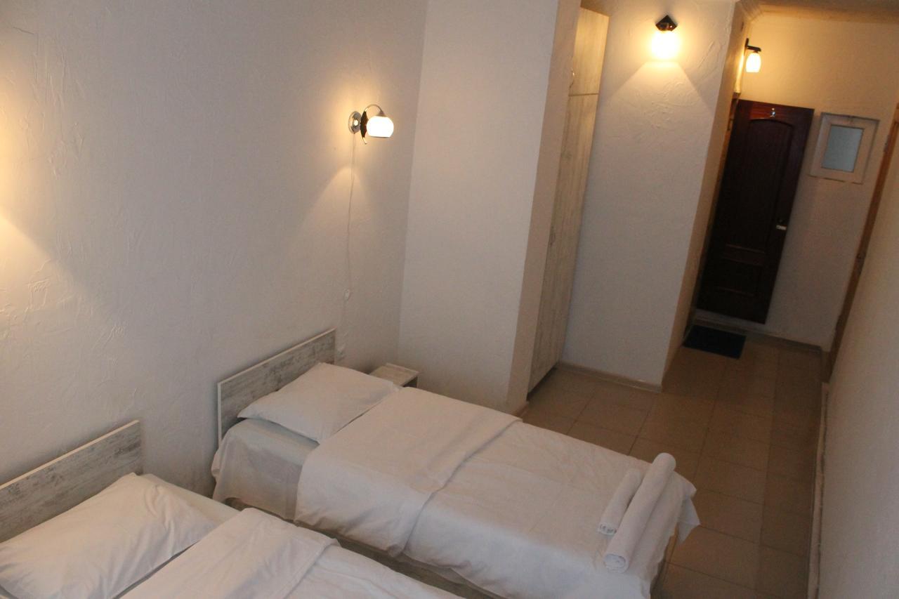 Hotel Lim Батуми Екстериор снимка