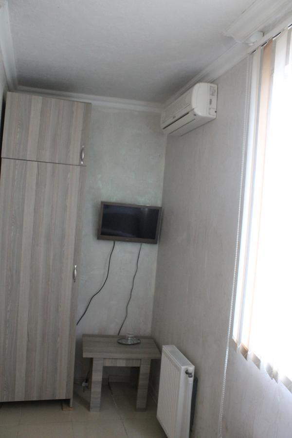 Hotel Lim Батуми Екстериор снимка