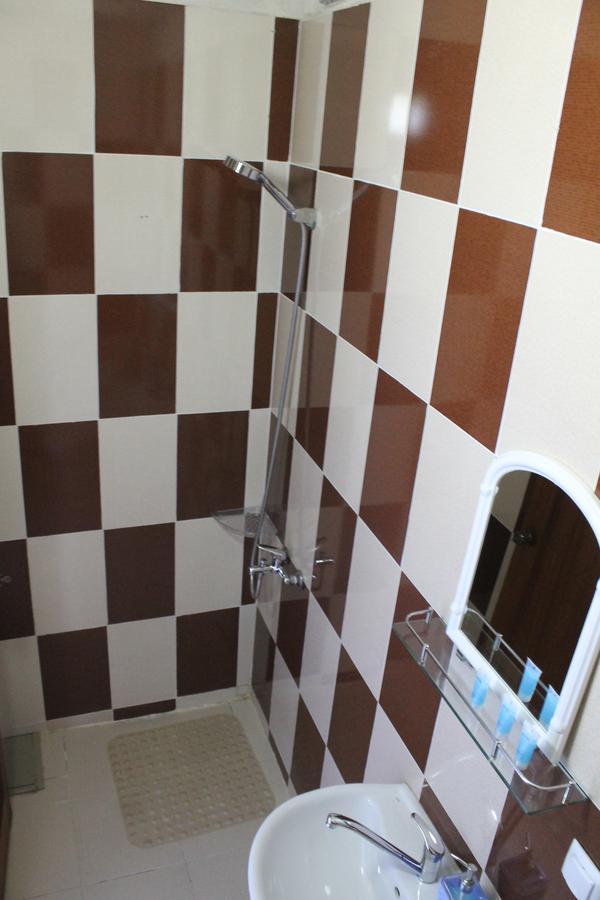Hotel Lim Батуми Екстериор снимка
