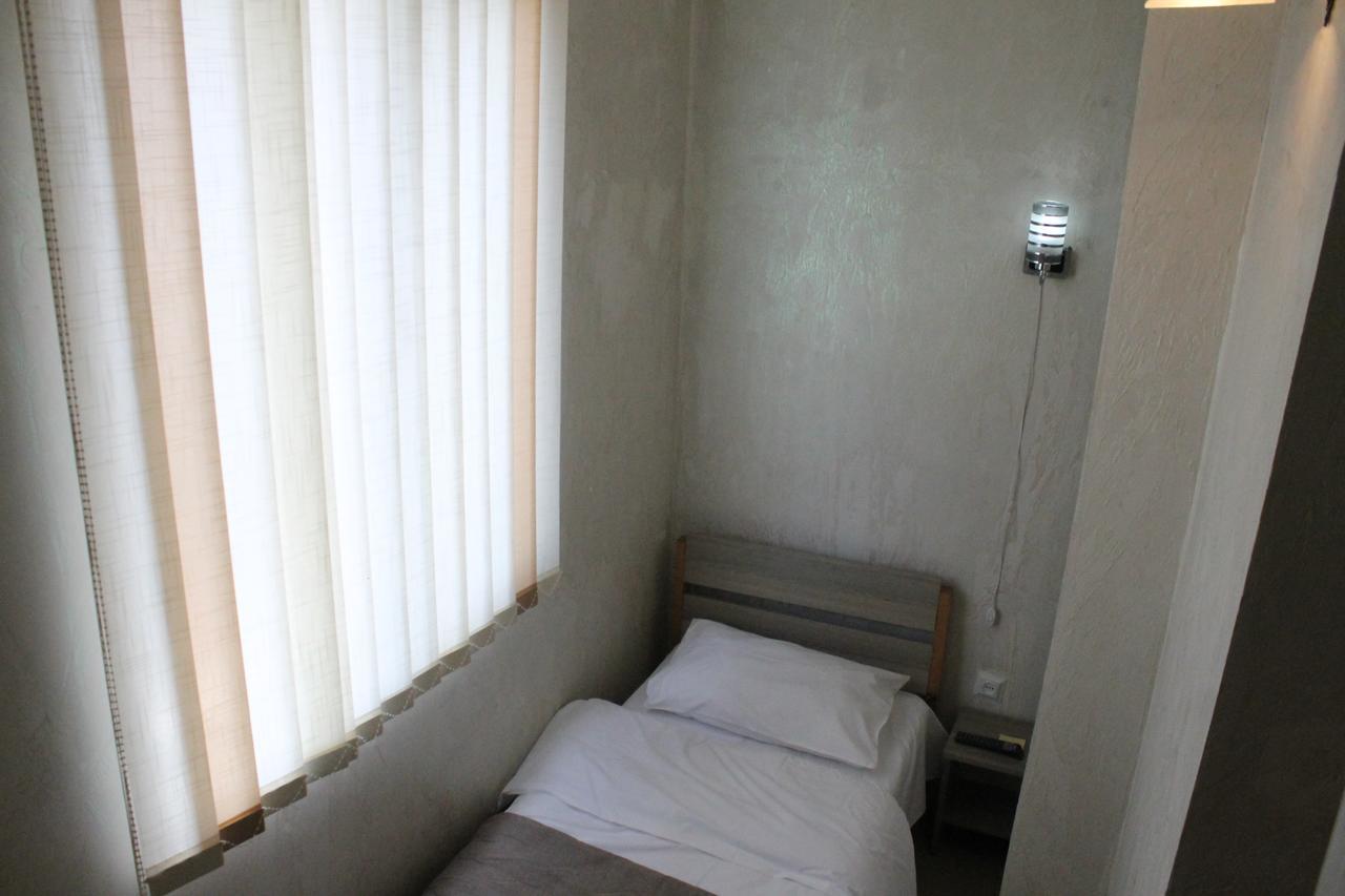 Hotel Lim Батуми Екстериор снимка